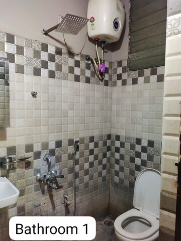 Bathroom in 2 BHK Builder Floor at Ejipura – for Rent