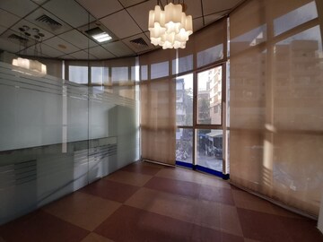 Room in  Office Space at Washington Plaza, Goregaon West – for Rent