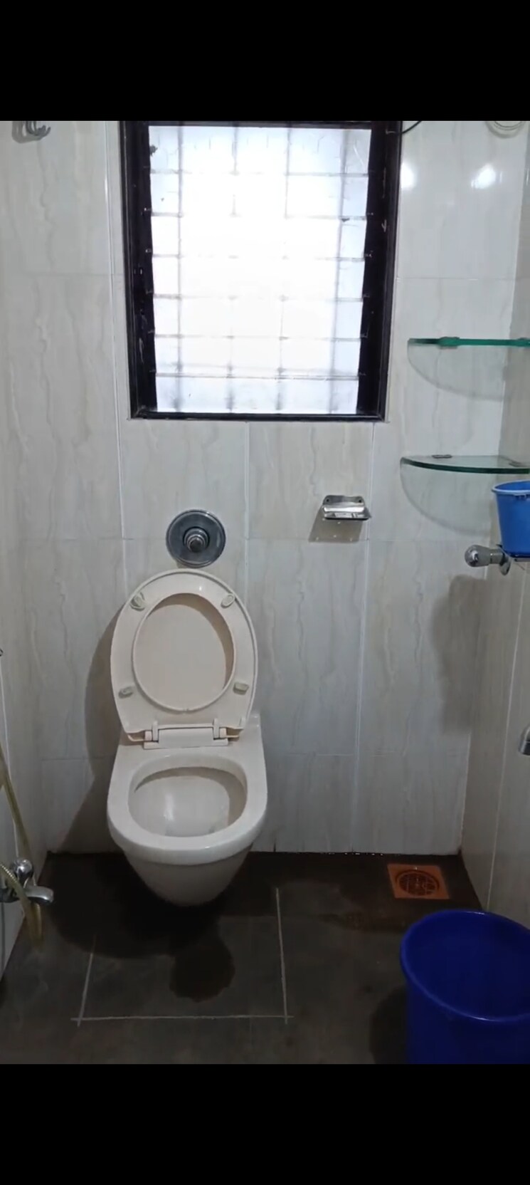 Bathroom, atul-blue-meadows 3 Bedroom 846 Sq.Ft. Apartment In Andheri East Mumbai 9035860