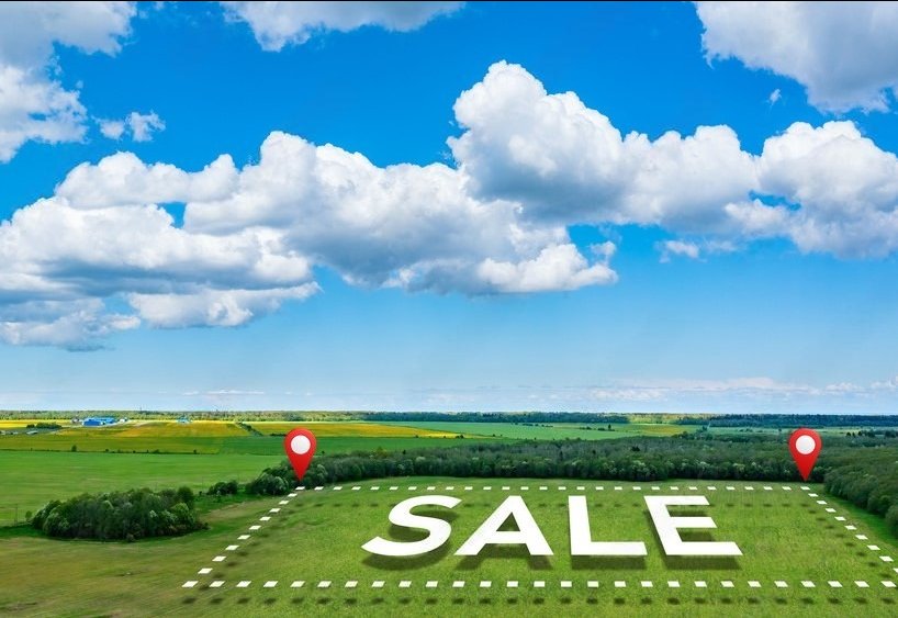 Plot For Sale in F1 Enclave