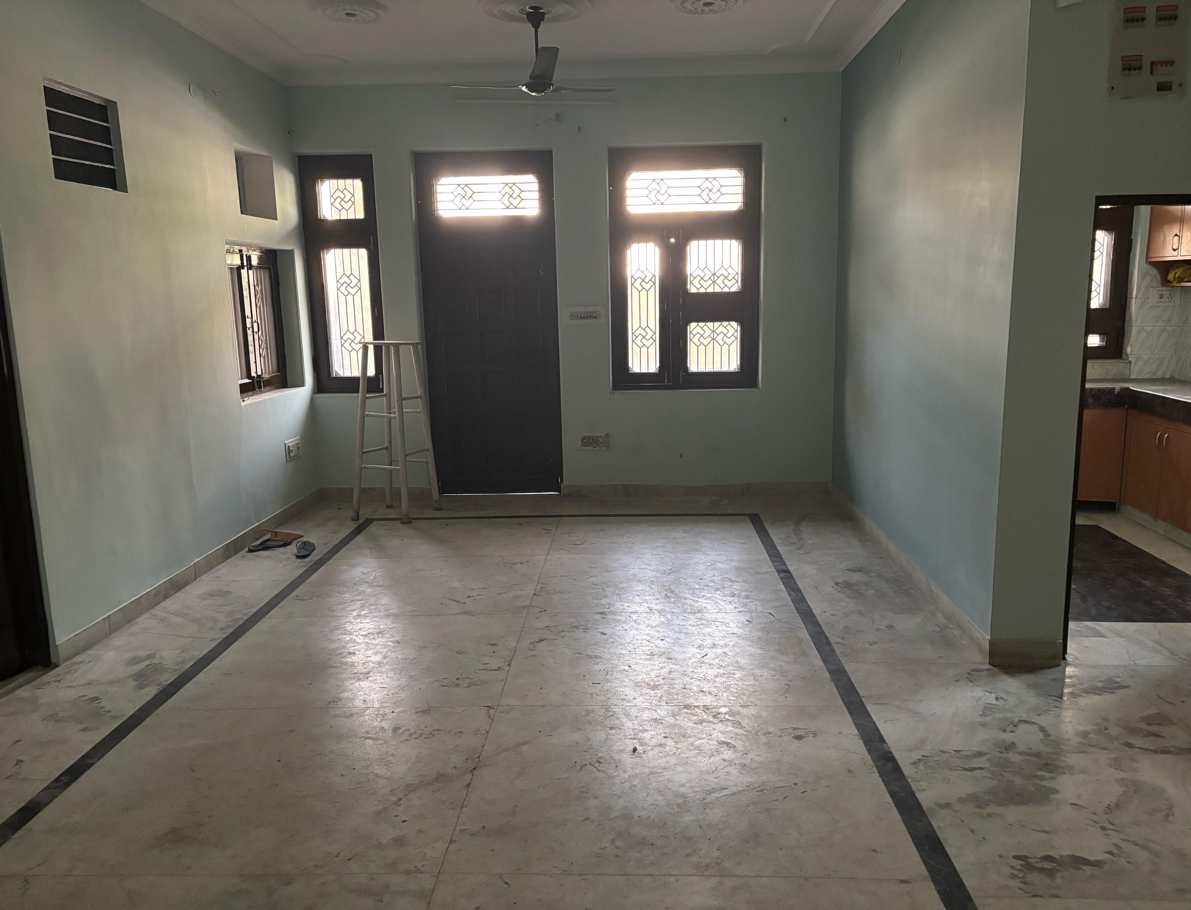 2 BHK Apartment For Rent in Raja Park