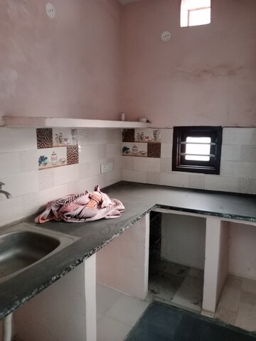 Kitchen in 1.5 BHK Builder Floor at Saini Colony – for Rent