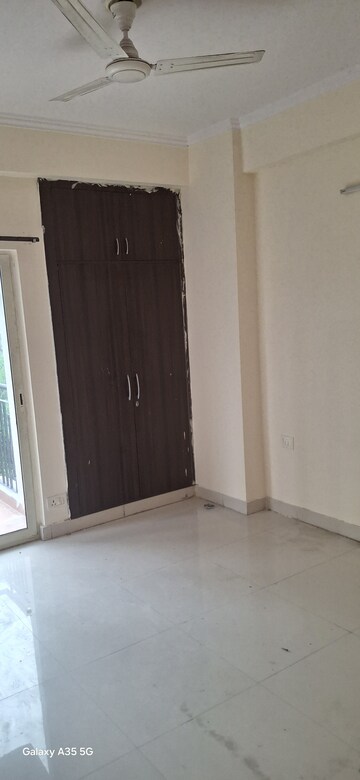 2 BHK Apartment For Rent in Maxblis White House, Sector 75