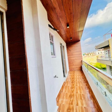 3 BHK Builder Floor For Sale in Chattarpur