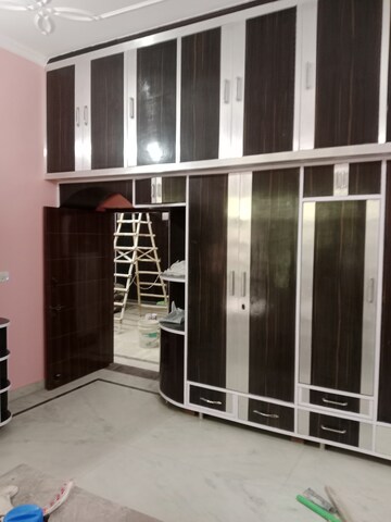 Balcony in 3 BHK Builder Floor at Sector 6 – for Rent