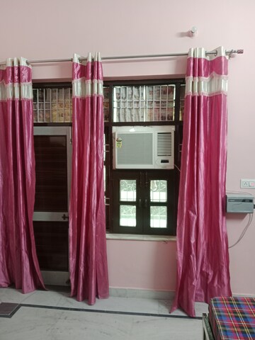 Building Lobby in 3 BHK Builder Floor at Sector 6 – for Rent
