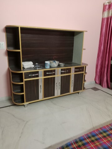 Bedroom in 3 BHK Builder Floor at Sector 6 – for Rent