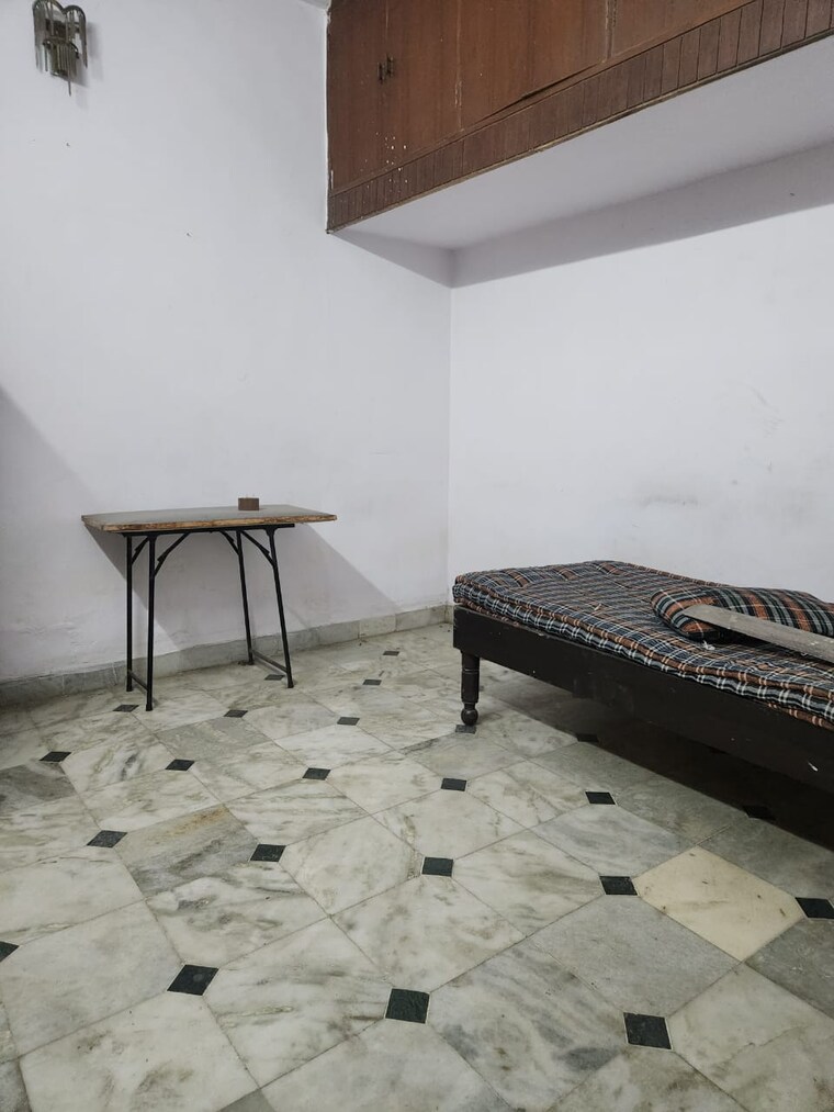 Room, adchini 1 Bedroom 400 Sq.Ft. Apartment In Adchini Delhi 9036110