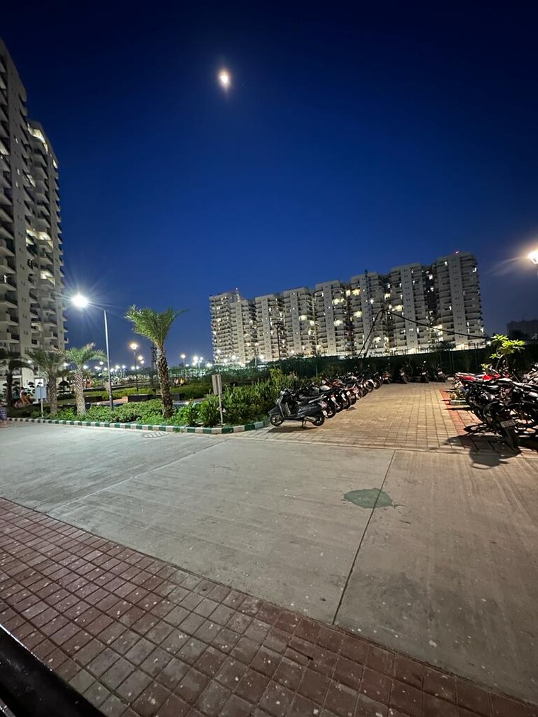 Exterior View, signature-global-the-roselia 2 Bedroom 800 Sq.Ft. Apartment In Sector 95a Gurgaon 9036069