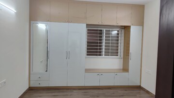 Room in 2 BHK Apartment at Aparna Sarovar Zenith, Nallagandla – for Rent