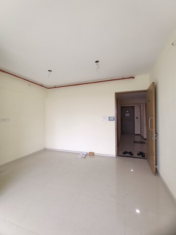 Room in 2 BHK Apartment at Dombivli West – for Rent