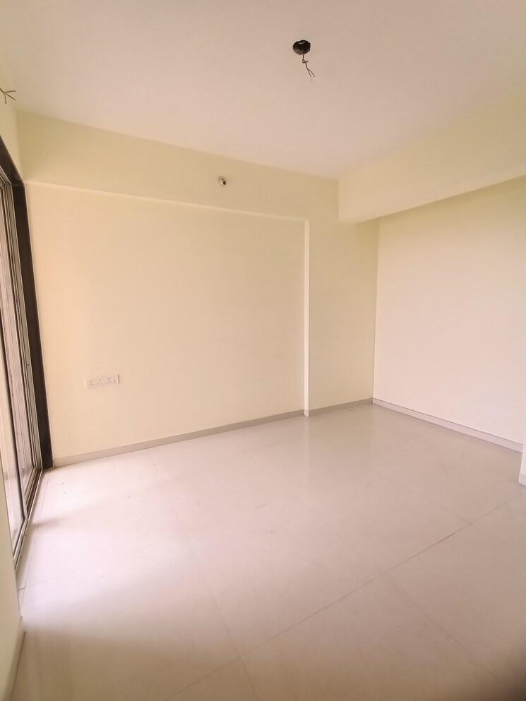 Room, dombivli west 2 Bedroom 900 Sq.Ft. Apartment In Dombivli West Thane 9036124