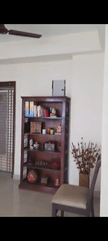 2 BHK Apartment For Rent in Panchsheel Greens II, Sector 16 Greater Noida