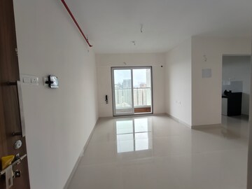 Room in 2 BHK Apartment at Ashar Axis, Majiwada – for Rent