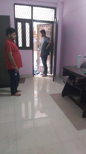 Kitchen in 1.5 BHK Builder Floor at Mayur Vihar – for Rent