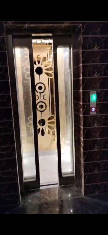 Building Lobby in 3.5 BHK Builder Floor at Uttam Nagar – for Rent