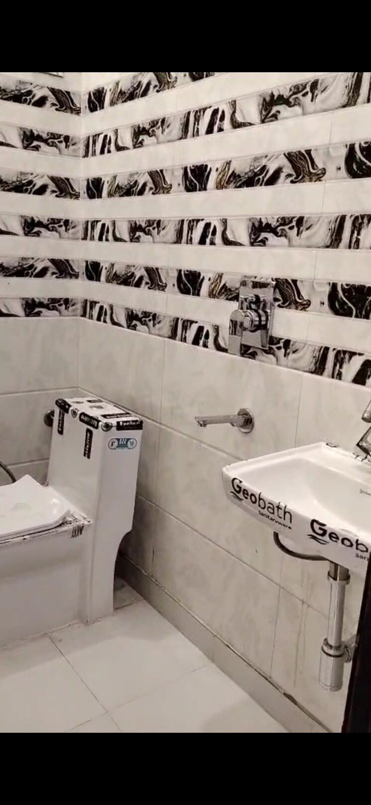 Team Area, uttam nagar 3.5 Bedroom 100 Sq.Yd. Builder Floor In Uttam Nagar Delhi 9036208