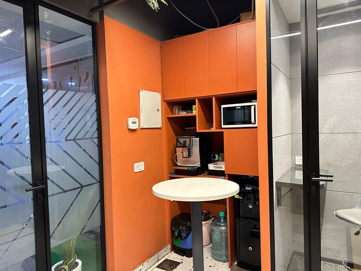 Kitchen, the-iconic-corenthum Commercial Office Space 1602 Sq.Ft. In Sector 62 Noida 9036209