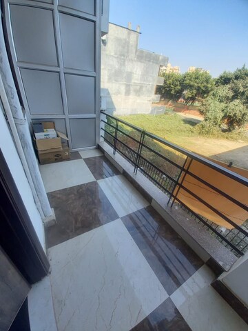 Balcony in 1 RK Builder Floor at Sector 45 – for Rent
