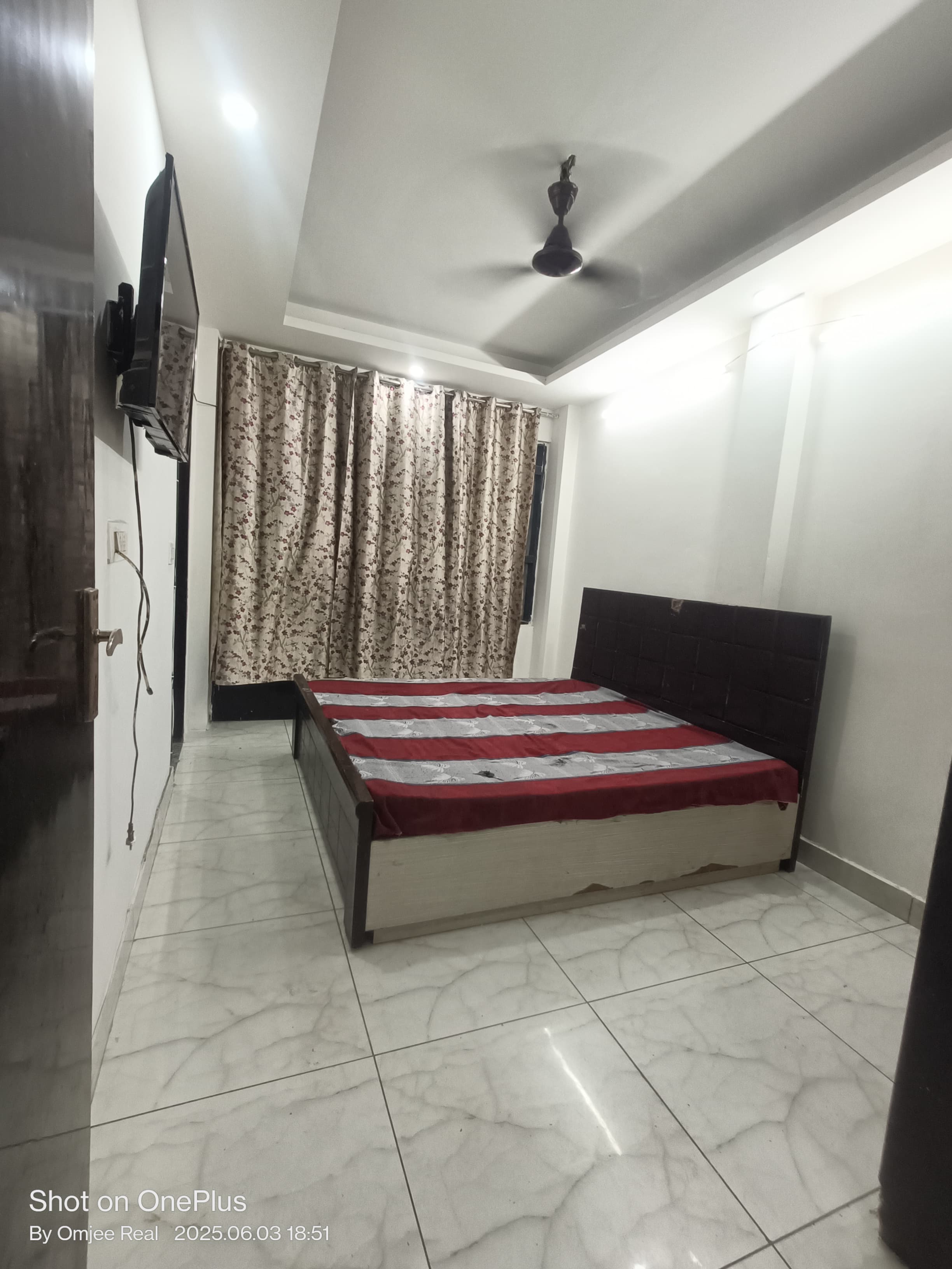 2 BHK + Study Room Builder Floor For Rent in Sushant Vyapaar Kendra