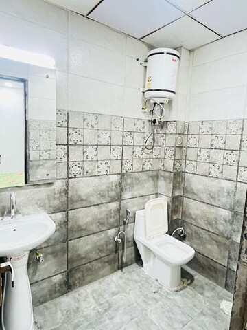 Bathroom in 1 RK Builder Floor at Sushant Vyapaar Kendra, Sector 43 – for Rent