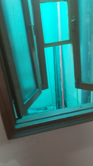 Furnished Amenities in 3.5 BHK Builder Floor at Mayur Vihar – for Sale