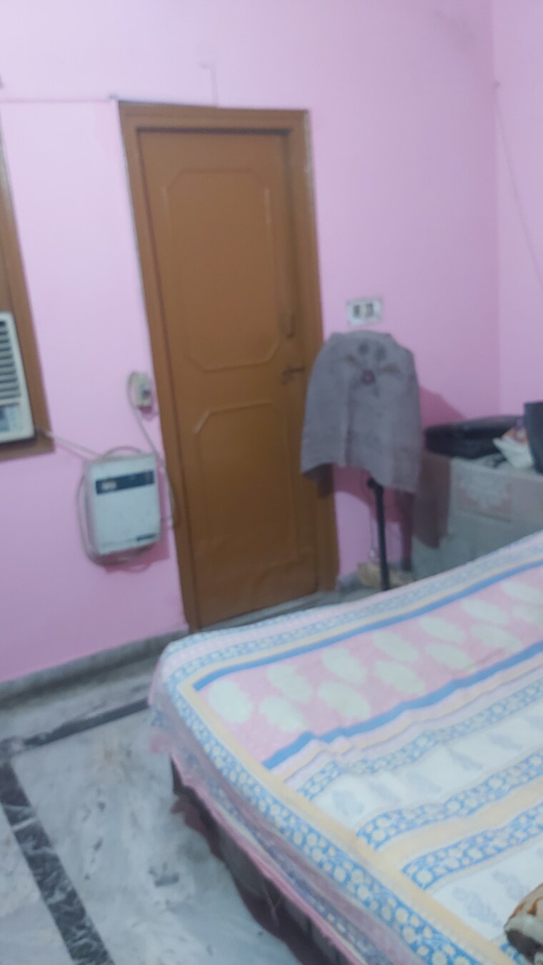 undefined, mayur vihar 3.5 Bedroom 1050 Sq.Ft. Builder Floor In Mayur Vihar Delhi 9036255