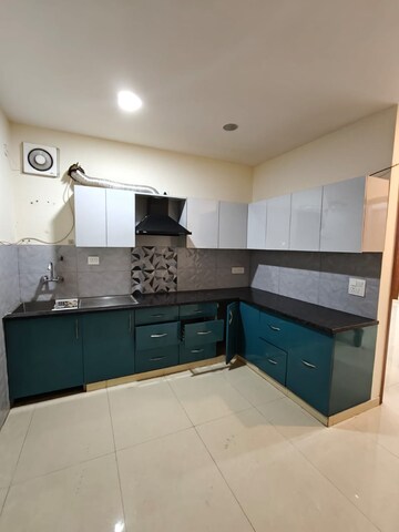 Kitchen in 3 BHK Builder Floor at Sector 107 – for Rent