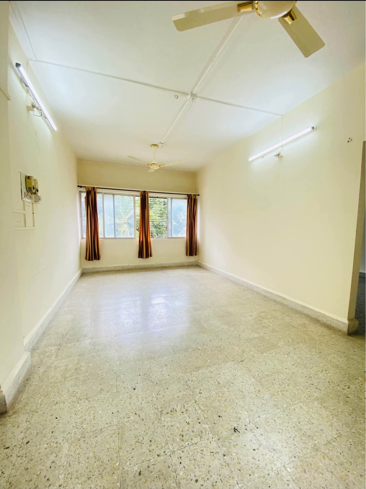 2 BHK 950 Sq.Ft. Apartment in Kubera Park