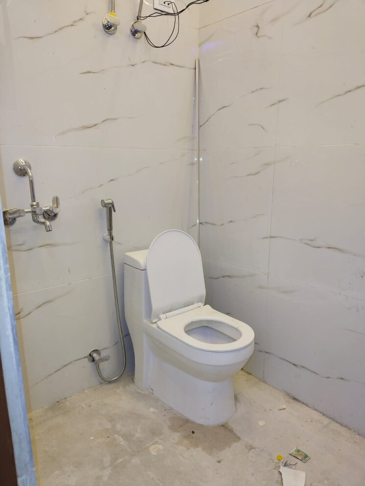 Bathroom, malviya nagar 3 Bedroom 2700 Sq.Ft. Builder Floor In Malviya Nagar Delhi 9036274