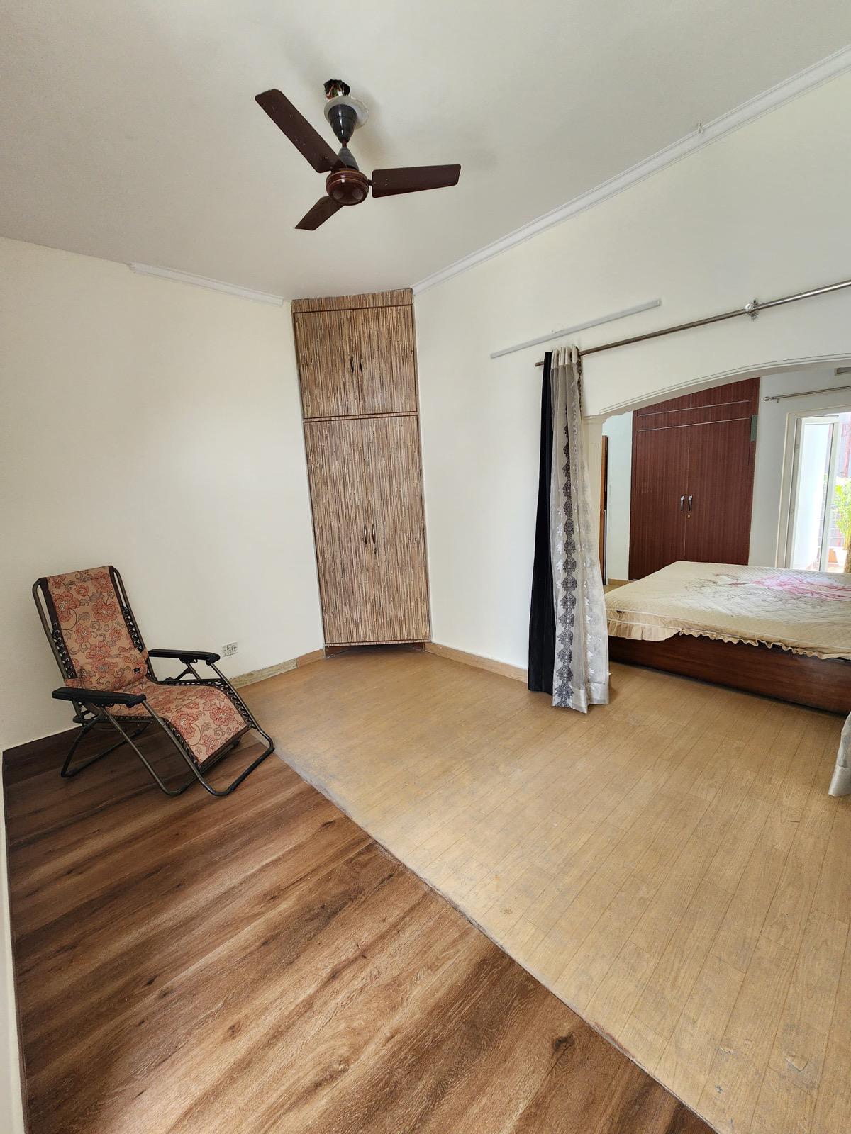 3 BHK Builder Floor For Rent in Malviya Nagar 