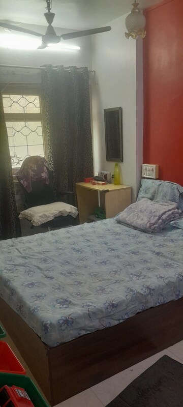 Bedroom in 1 BHK Apartment at Tardeo Court CHS, Tardeo – for Rent