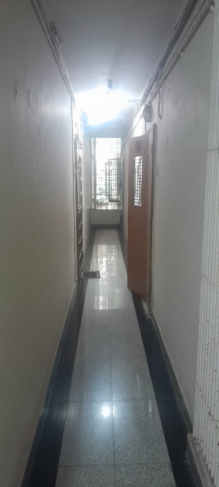 1 BHK + Study Room 500 Sq.Ft. Apartment in Tardeo Court CHS