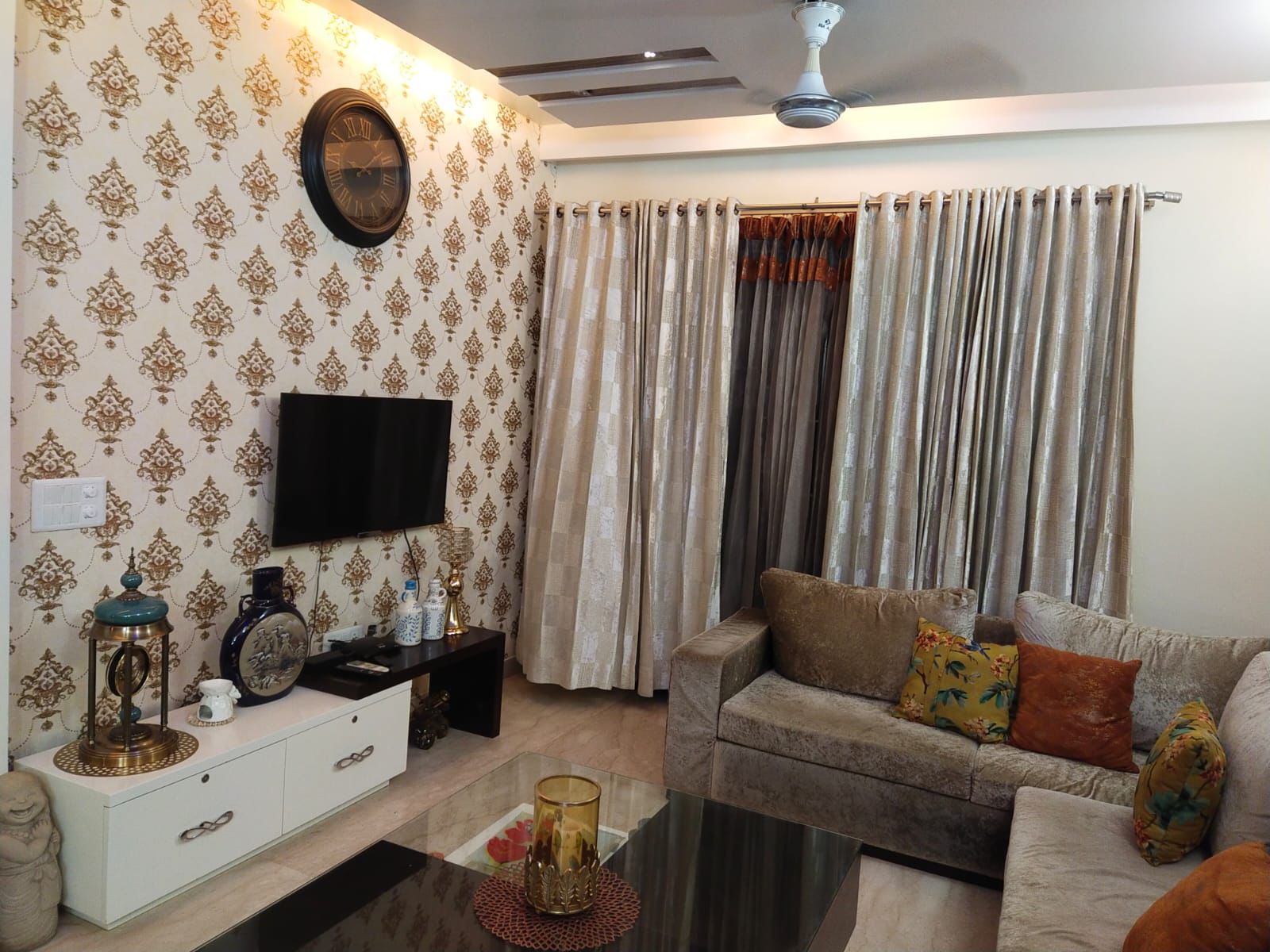3 BHK + Pooja Room,Servant Room 2100 Sq.Ft. Builder Floor in Ansal Sushant Lok I