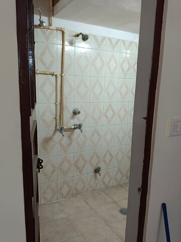 Bathroom in Studio Builder Floor at Lajpat Nagar 4 – for Rent