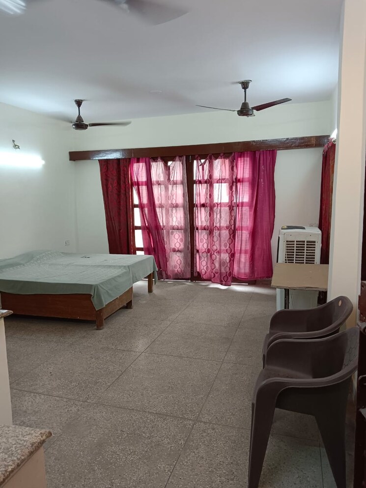 Living Room, lajpat nagar 4 Studio 411 Sq.Ft. Builder Floor In Lajpat Nagar 4 Delhi 9036329