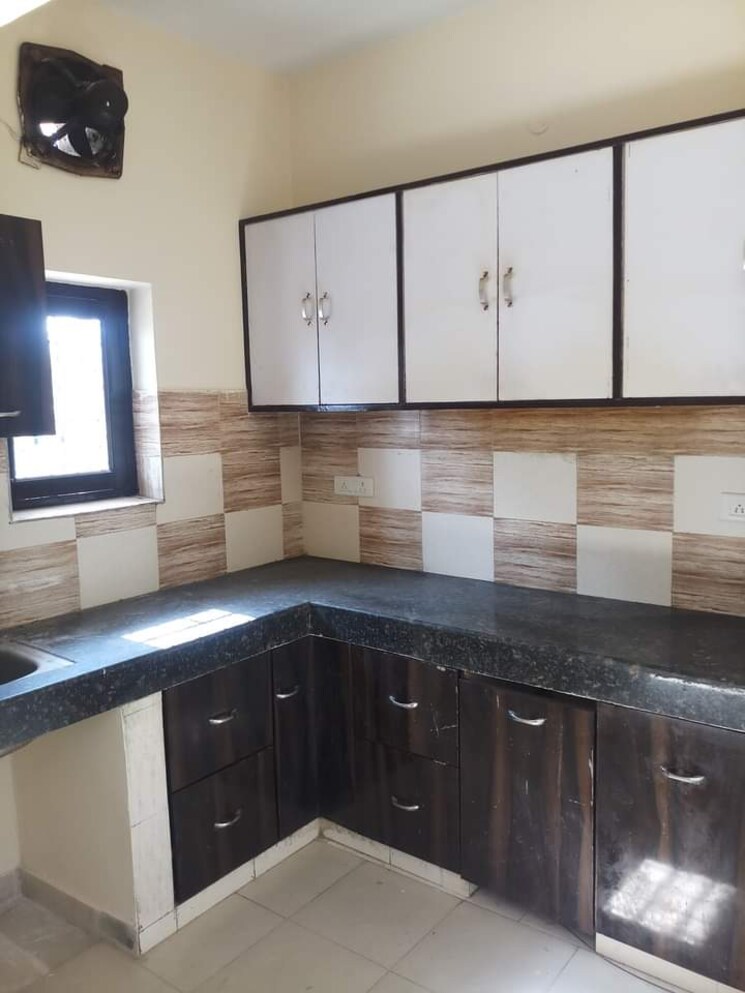 Kitchen, sector 23 1 Bedroom 950 Sq.Ft. Builder Floor In Sector 23 Gurgaon 9036364