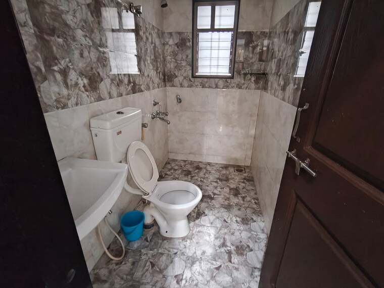 Bathroom, g-k-lakshadeep-palace 1 Bedroom 620 Sq.Ft. Apartment In Pimple Saudagar Pune 9036378