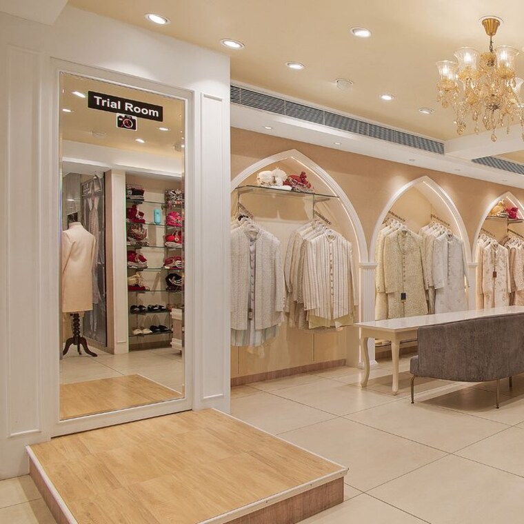 Living Room, omaxe-chandni-chowk Commercial Shop 100 Sq.Ft. In Chandni Chowk Delhi 9036388