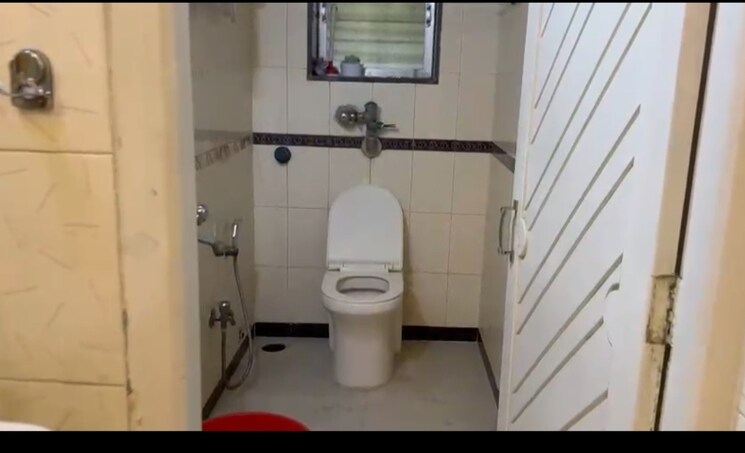 Bathroom, oakland-park 3 Bedroom 1000 Sq.Ft. Apartment In Andheri West Mumbai 9036391
