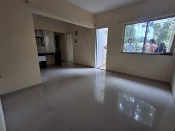 Room in 2 BHK Apartment at Vishwas Paradise, Vadgaon Budruk – for Sale