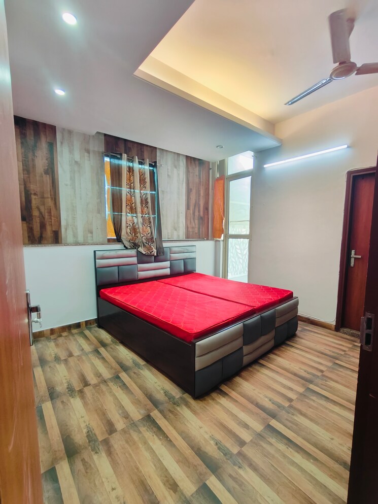 Bedroom, vipul-square 1 Bedroom 650 Sq.Ft. Builder Floor In Sushant Lok I Gurgaon 9036409