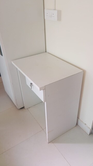   Pg at Senapati Bapat Road – for Rent
