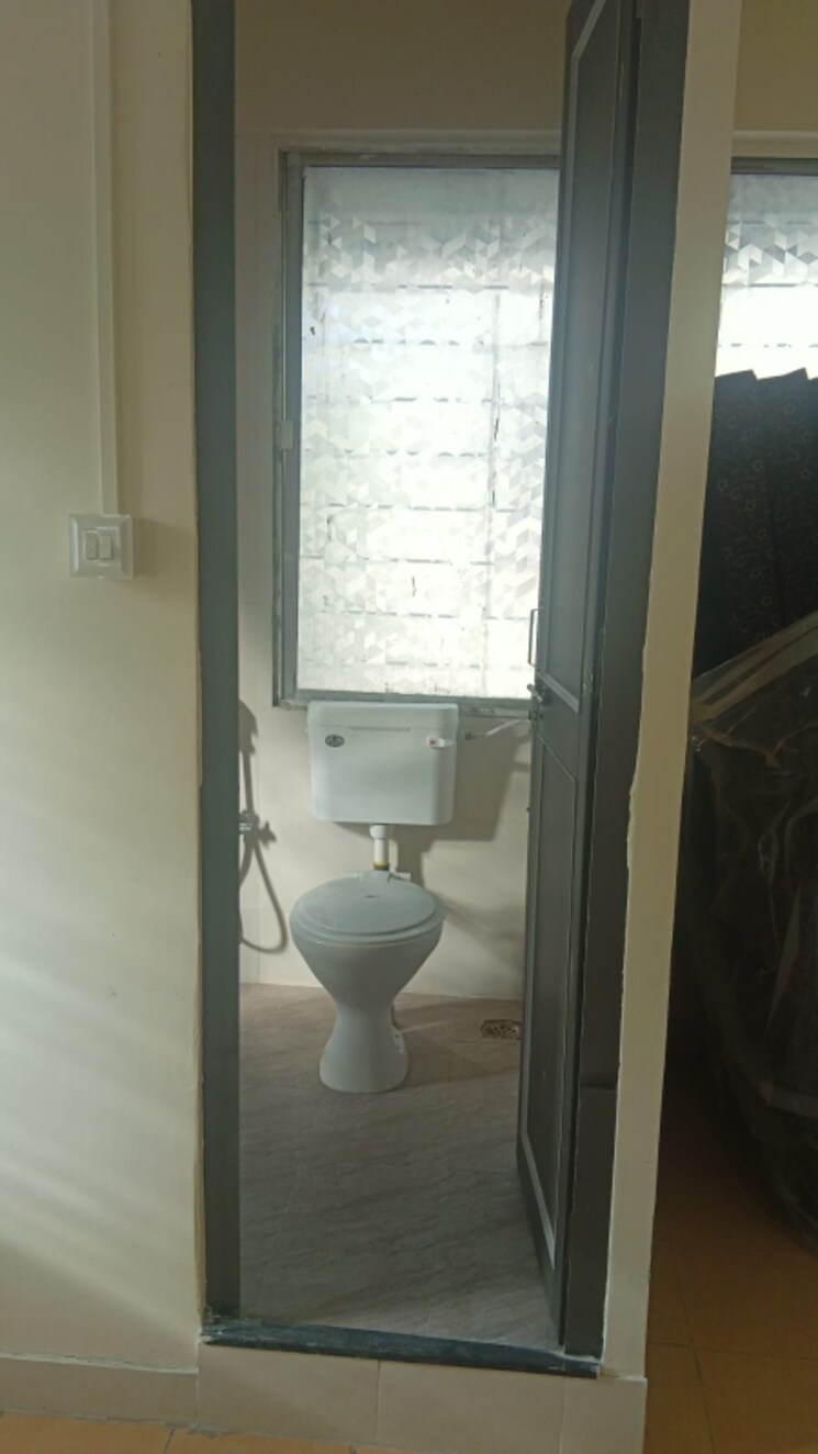 Bathroom, senapati bapat road Pg For Girls In Senapati Bapat Road 9036434
