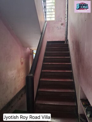 Staircase in 6+ BHK Villa at New Alipore – for Sale