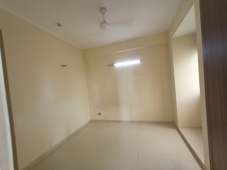 Room, dasnac-the-jewel 3 Bedroom 2275 Sq.Ft. Apartment In Sector 75 Noida 9036467