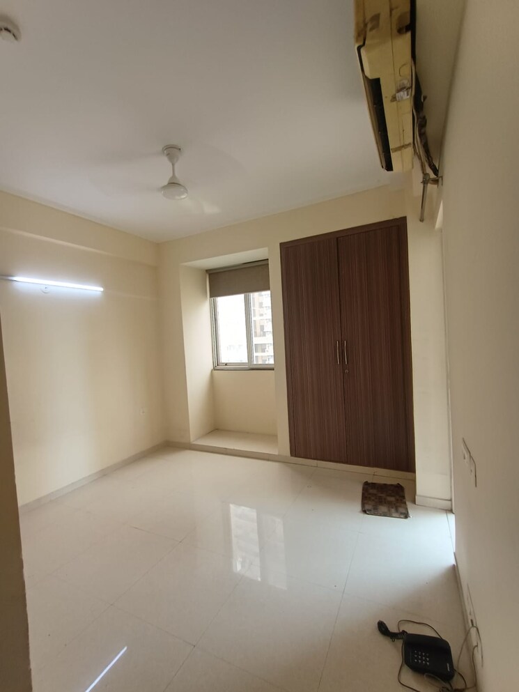 Room, dasnac-the-jewel 3 Bedroom 2275 Sq.Ft. Apartment In Sector 75 Noida 9036467