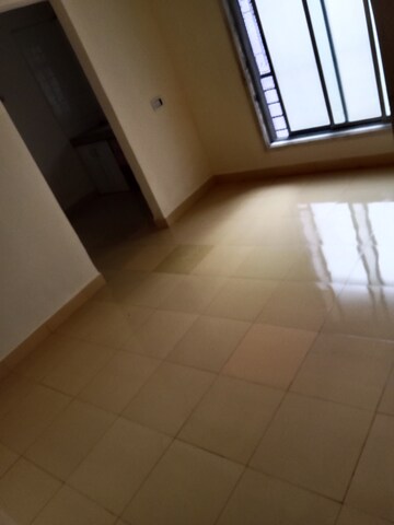Room in 1 BHK Apartment at Rashmi Star City, Naigaon East – for Rent