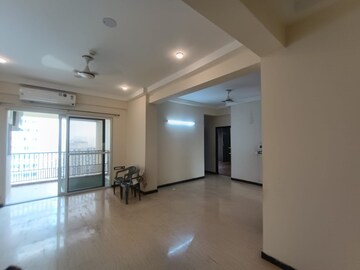 Room in 3 BHK Apartment at JM Aroma, Sector 75 – for Rent
