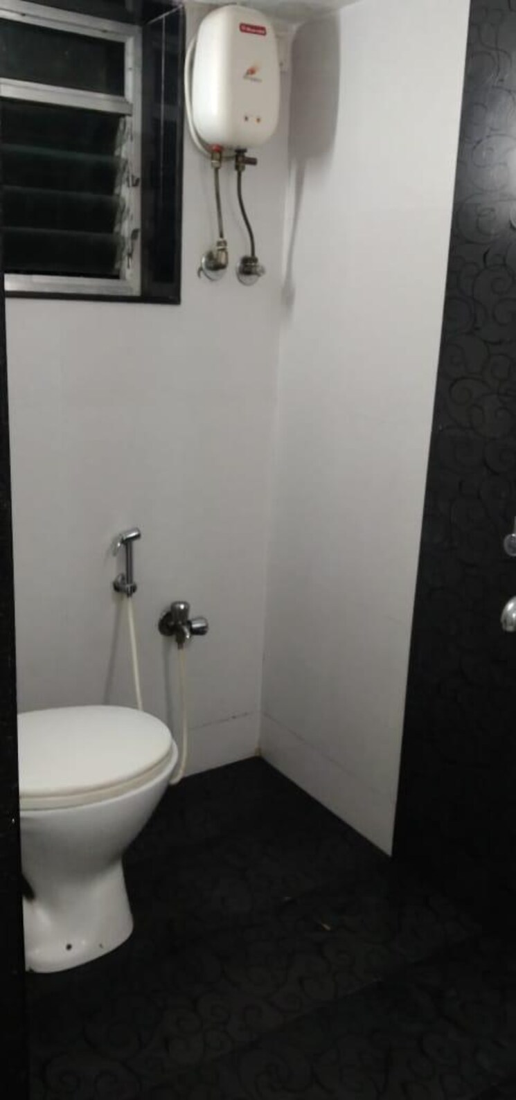 Bathroom, anand-bhuvan-matunga 1 Bedroom 300 Sq.Ft. Apartment In Matunga West Mumbai 9036478